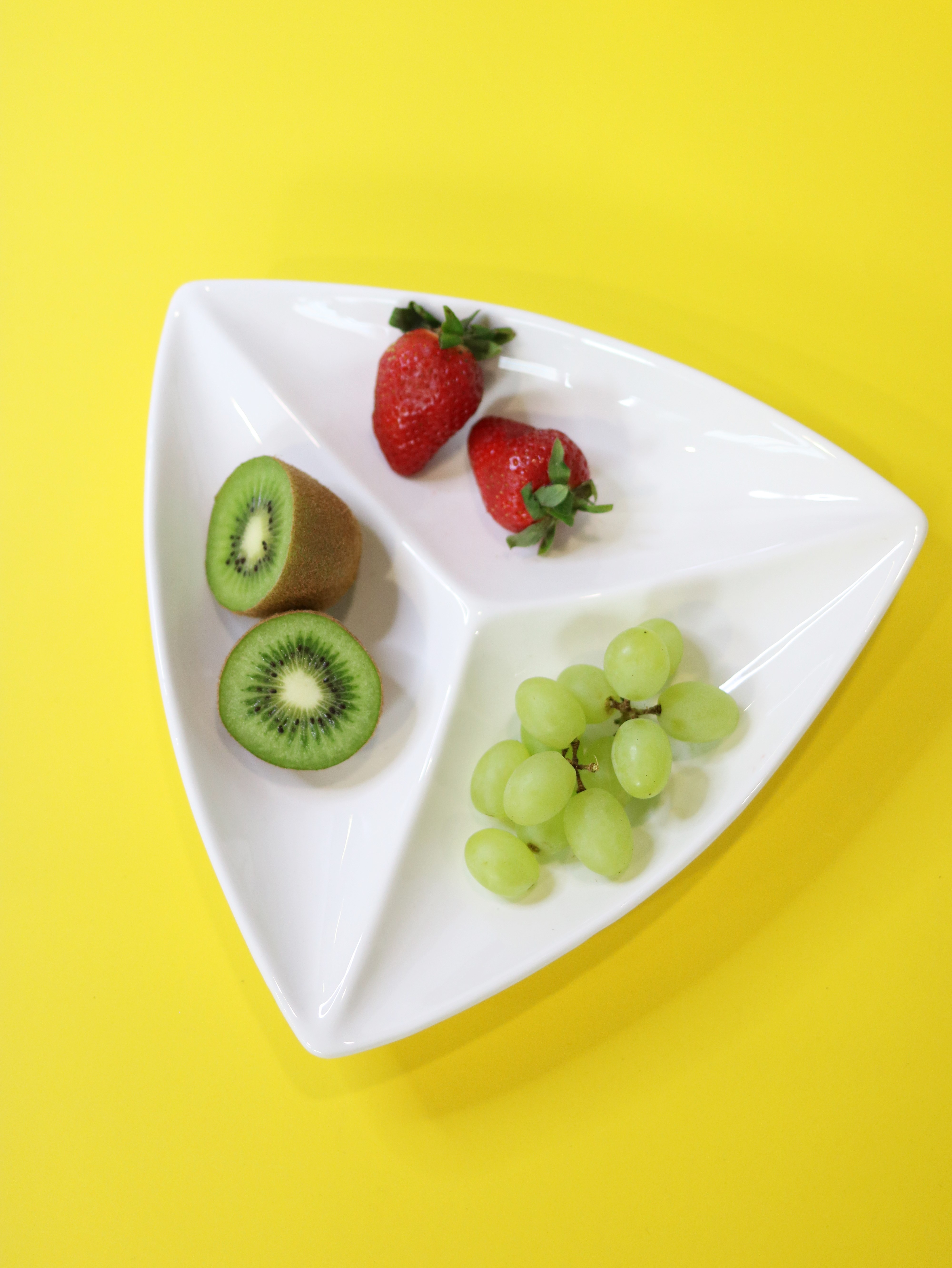 Divided Triangular Dish WL‑992585/A