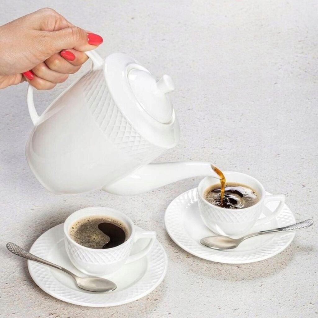 Filiżanka i spodek biały porcelanowy 240 ml zestaw 6 sztuk WL-880105/6C