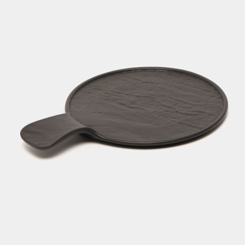 Talerz do serwowania z uchwytem czarny matowy porcelanowy 30.5x21.5 cm WL-661137/A