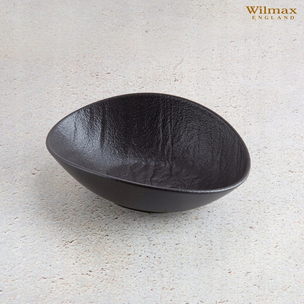 Misa owalna czarna matowa porcelanowa 8x6x3 cm WL-661117/A