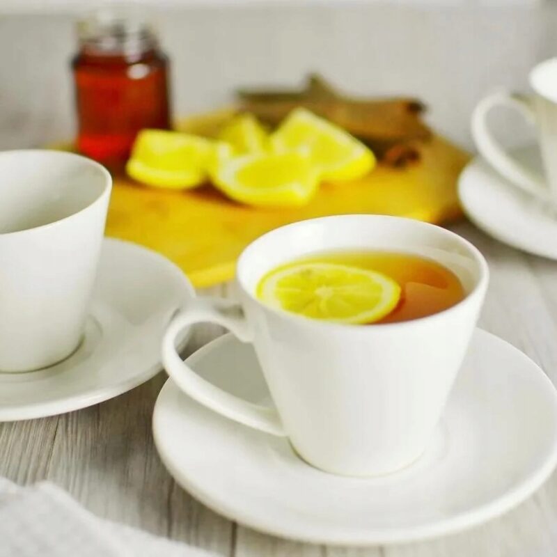 Filiżanka 180 ml i spodek do herbaty zestaw 2 sztuki biały porcelanowa WL 993004/2C