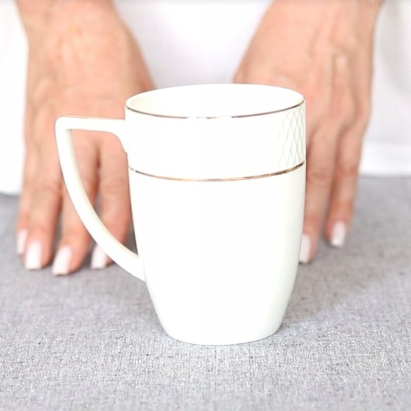 Kubek 450 ml biały porcelanowy ze złotym rantem WL-880102432/A