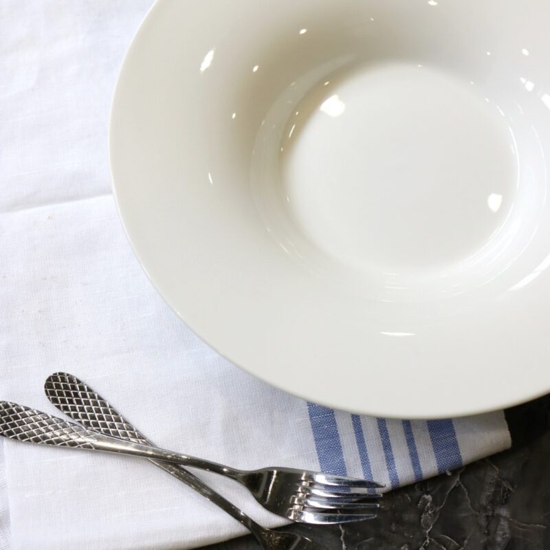 Talerz głęboki 30,5 cm biały porcelanowy WL-991274/A