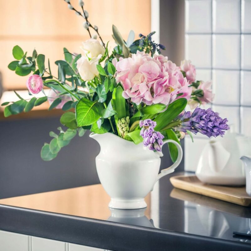 Dzbanek biały porcelanowy 1700 ml WL-995031/1C