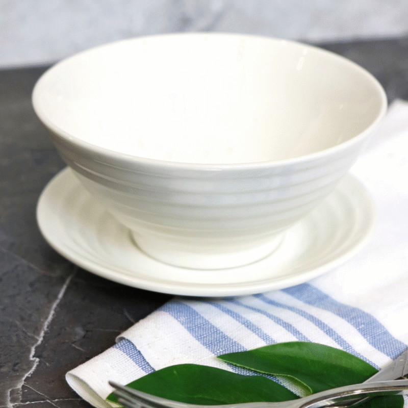 Misa 545 ml ze spodkiem 15 cm biała porcelanowa WL-991146/AB
