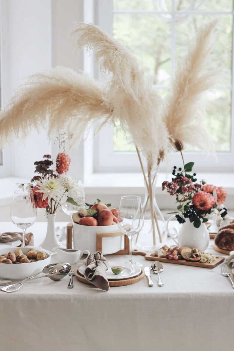 Seasonal fruit and flowers in an autumn Wilmax table setting